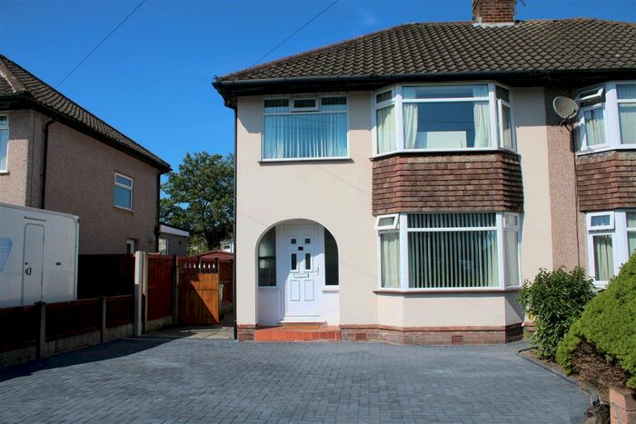 3 Bedroom Semi-Detached House To Rent In Derwent Close, Rainhill, Prescot, L35