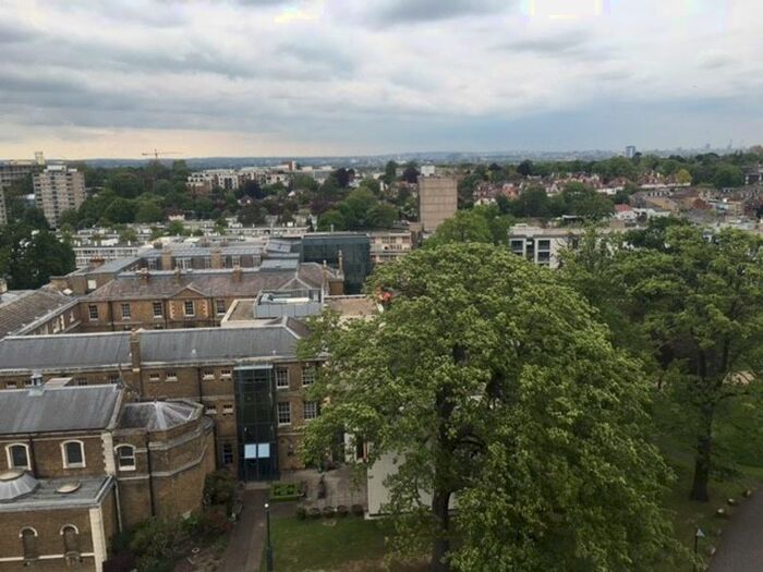 3 Bedroom Flat To Rent In Fontley Way, London, SW15