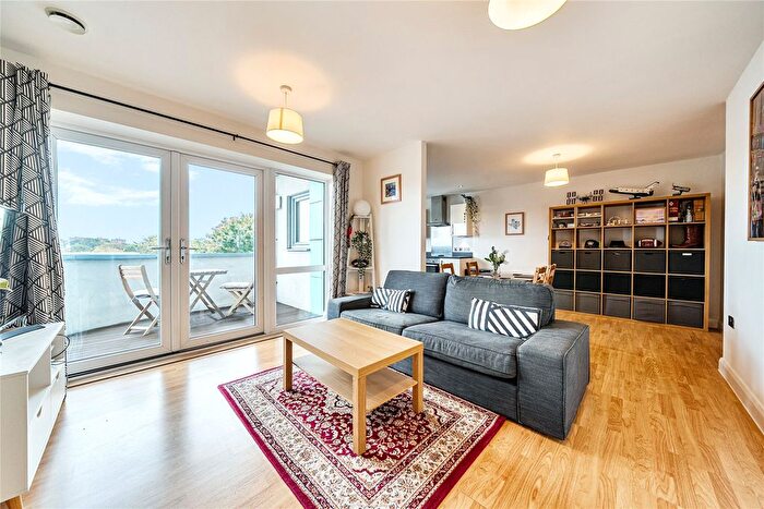 2 Bedroom Flat For Sale In Cowdrey Mews, London, SE6