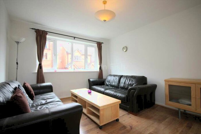 3 Bedroom Apartment To Rent In Nash Street, Hulme, Manchester, M15
