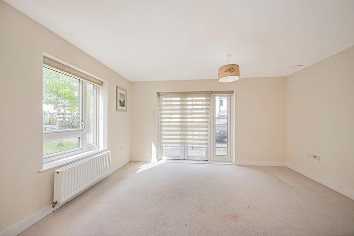1 Bedroom Flat To Rent In Reservoir Way, London, IG6