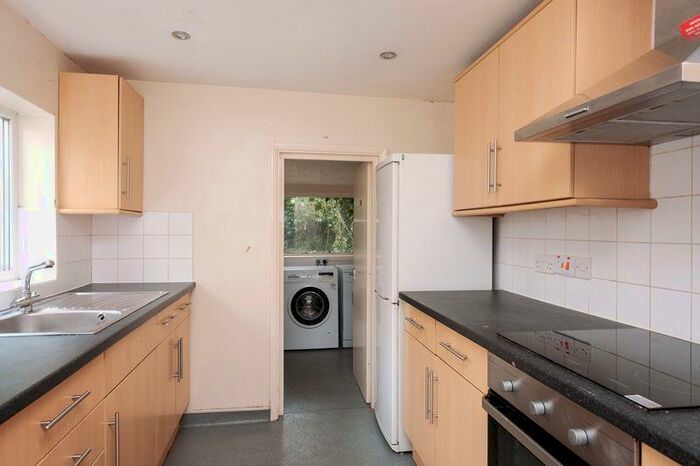 6 Bedroom House To Rent In Mayo Road, Brighton, BN2