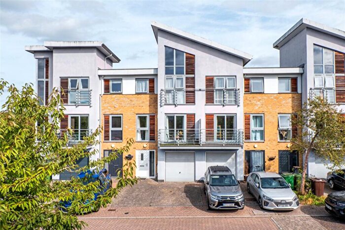 5 Bedroom Terraced House For Sale In Stafford Gardens, Maidstone, Kent, ME15