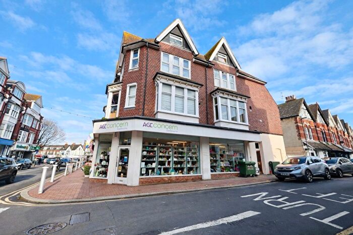 1 Bedroom Flat To Rent In Grove Road, Eastbourne, BN21