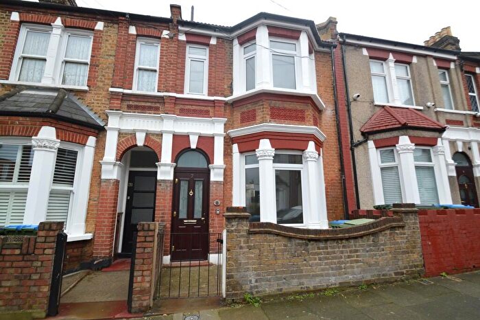 5 Bedroom Terraced House To Rent In Bebbington Road, London, SE18
