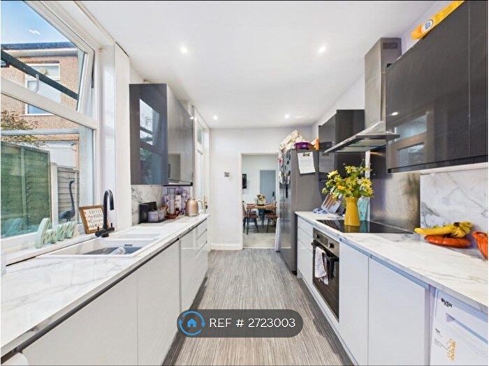 4 Bedroom Semi-Detached House To Rent In New St, Leicester, LE9