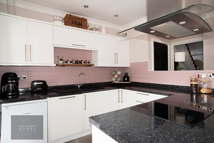 3 Bedroom Terraced House For Sale In Waungogh Terrace, Beaufort, NP23