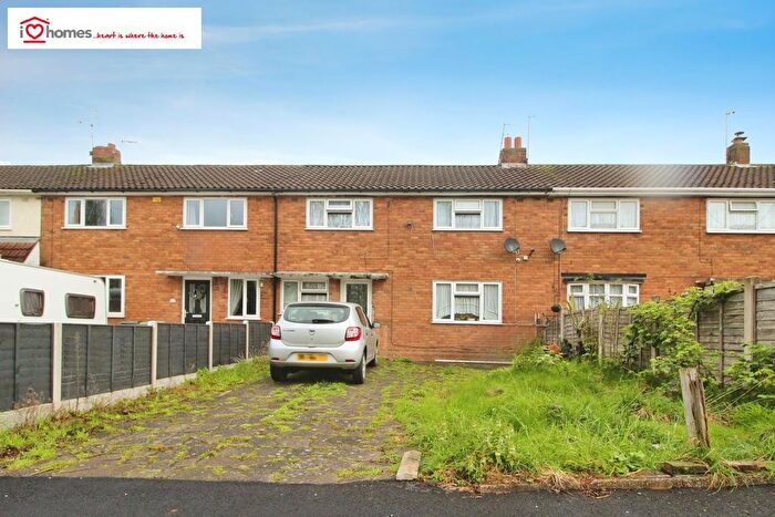 3 Bedroom Terraced House For Sale In Grange Crescent, Shelfield, WS4