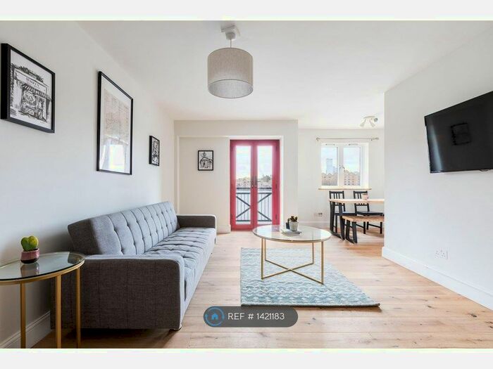2 Bedroom Flat To Rent In Maynards Quay, London, E1W