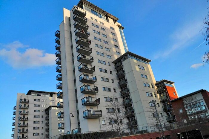 2 Bedroom Flat To Rent In Sark Tower, Erebus Drive, SE28