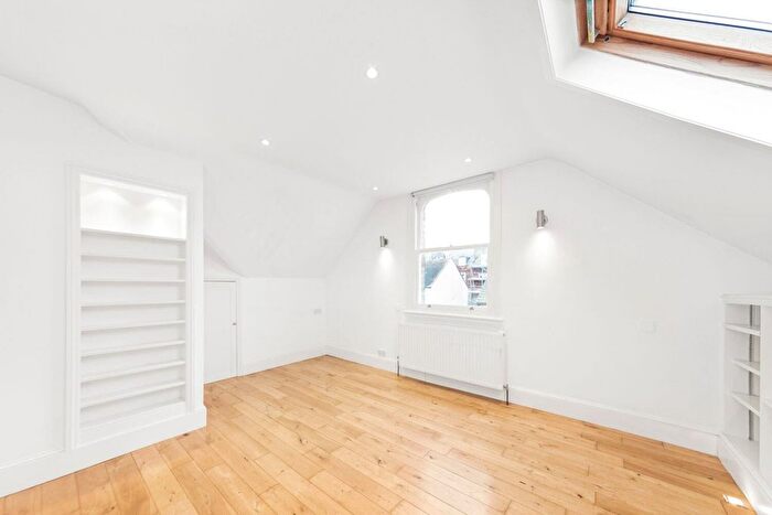 1 Bedroom Flat To Rent In Waldegrave Road, Crystal Palace, London, SE19