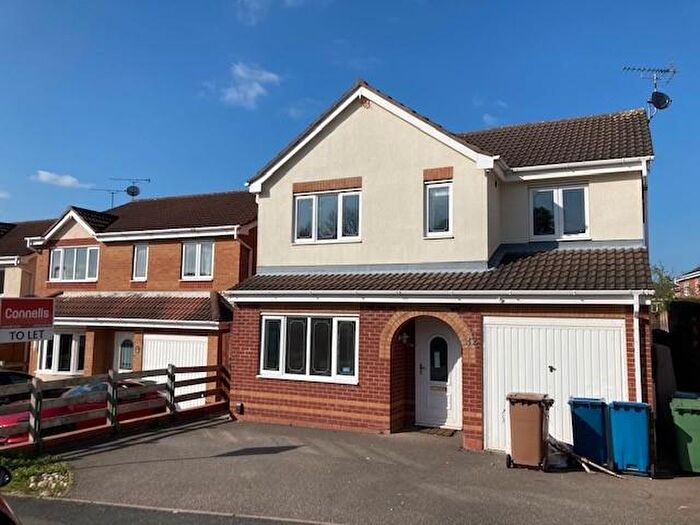 4 Bedroom House To Rent In Sycamore Drive, Hixon, ST18