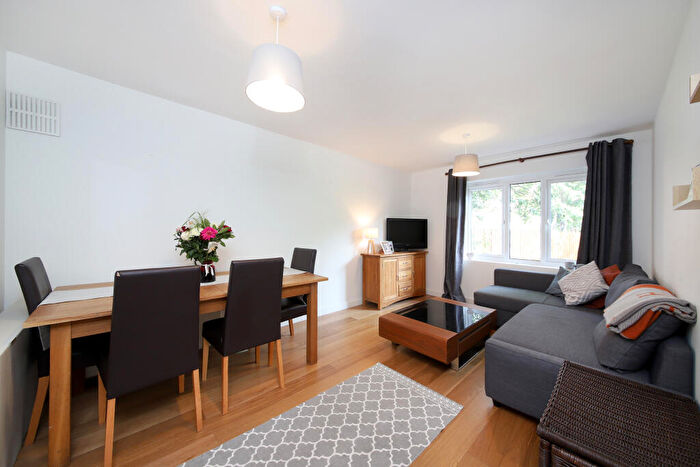 1 Bedroom Apartment To Rent In Malyons Road, Ladywell, London, SE13
