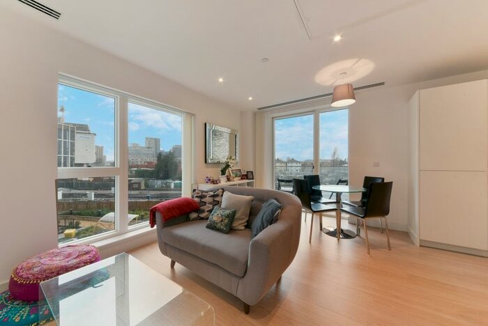 1 Bedroom Flat To Rent In Cherry Orchard Road, Croydon, London, CR0