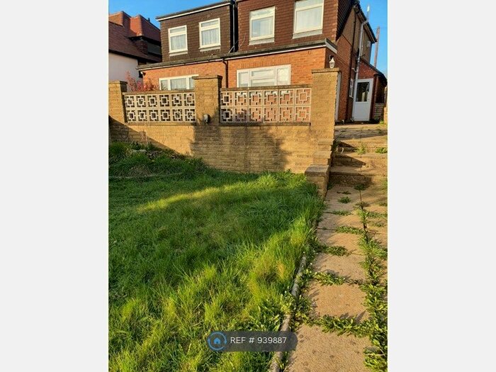 1 Bedroom Flat To Rent In Risedale Road, Hemel Hempstead HP3