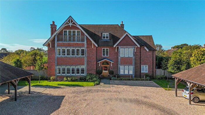 2 Bedroom Apartment For Sale In Ringwood Road, Walkford, BH23