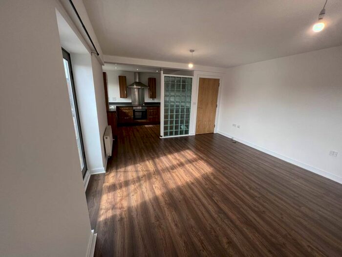 1 Bedroom Flat To Rent In Mere Green Road, Four Oaks, Sutton Coldfield, B75