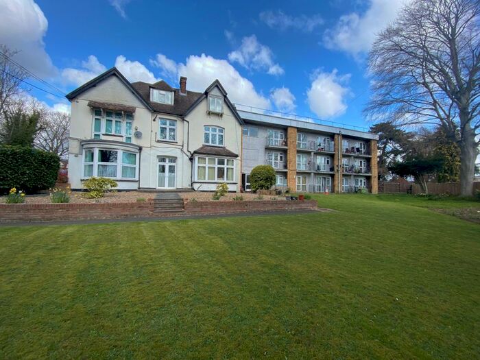 Studio To Rent In The Approach, Orpington, BR6