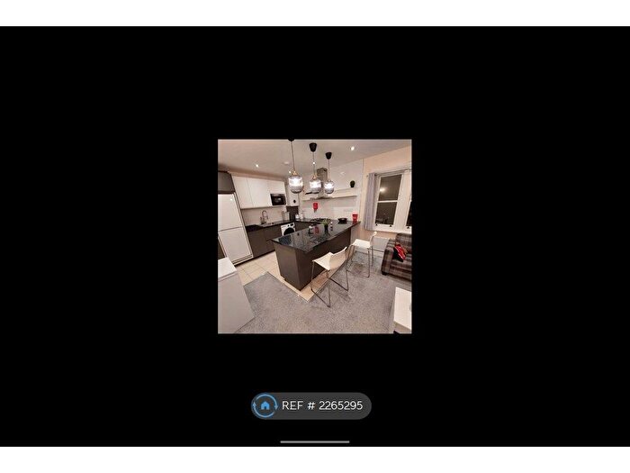 1 Bedroom Flat To Rent In Leigham Court Road, London, SW16