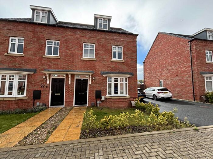 3 Bedroom Semi-Detached House To Rent In Stafford Way, Norwich, NR13