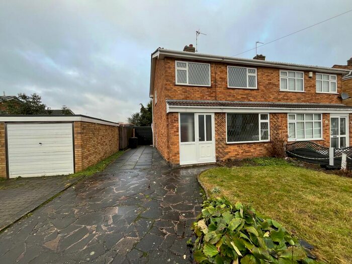 3 Bedroom Semi-Detached House To Rent In Solway Close, Melton Mowbray, LE13