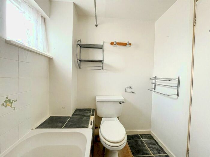 1 Bedroom Apartment For Sale In The Old Mill, Edward Street, BA13