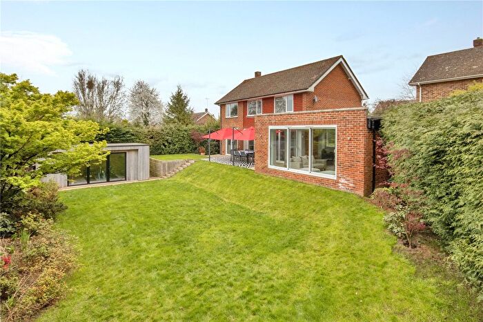 3 Bedroom Detached House For Sale In Woodfields, Sevenoaks, Kent, TN13