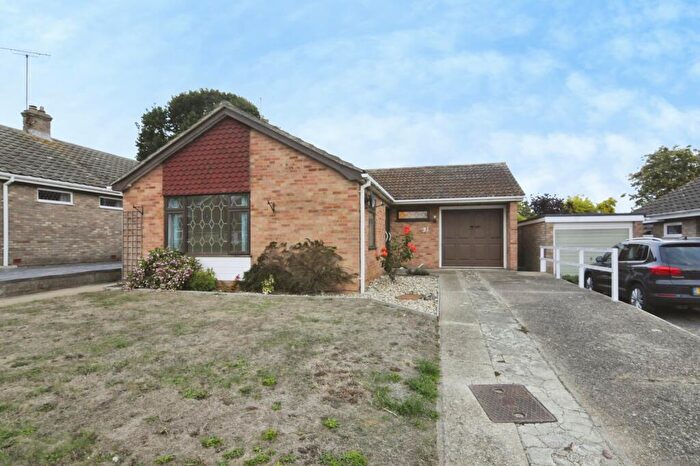 2 Bedroom Detached Bungalow For Sale In Seafield Road, Dovercourt, Essex, CO12