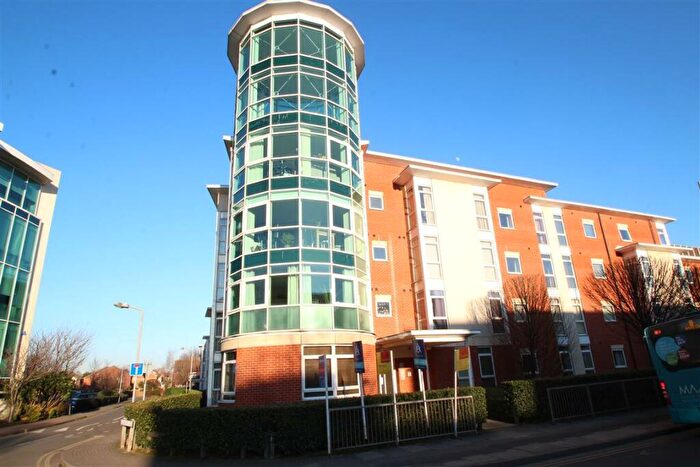 2 Bedroom Apartment To Rent In Kerr Place, Aylesbury, HP21