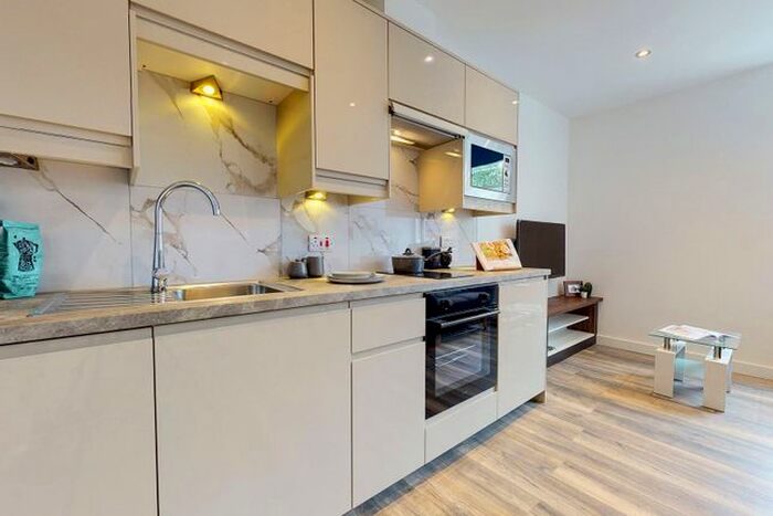 1 Bedroom Flat To Rent In Hyde Terrace, Leeds, LS2