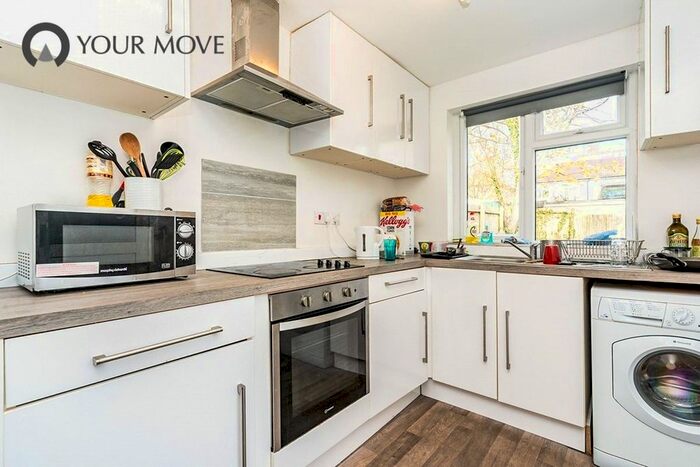 5 Bedroom Semi-Detached House To Rent In Burgess Road, Southampton, Hampshire, SO16
