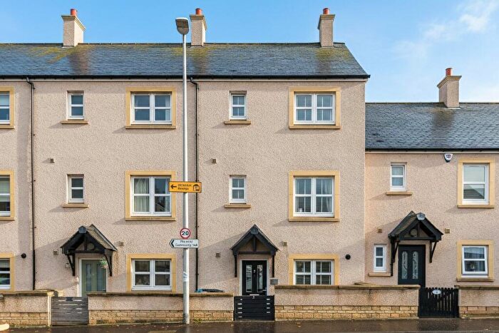 4 Bedroom End Of Terrace House For Sale In Wymet Gardens, Millerhill, Dalkeith, EH22