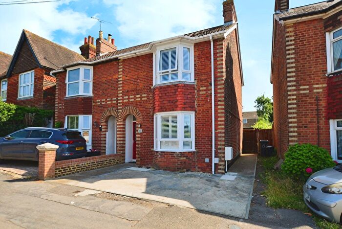 3 Bedroom Semi-Detached House For Sale In Faversham Road, Ashford, TN24