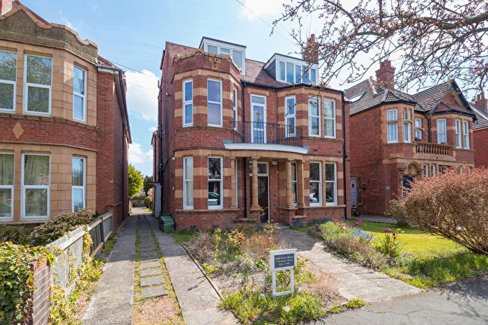 3 Bedroom Flat For Sale In Turketel Road, Folkestone, Kent, CT20