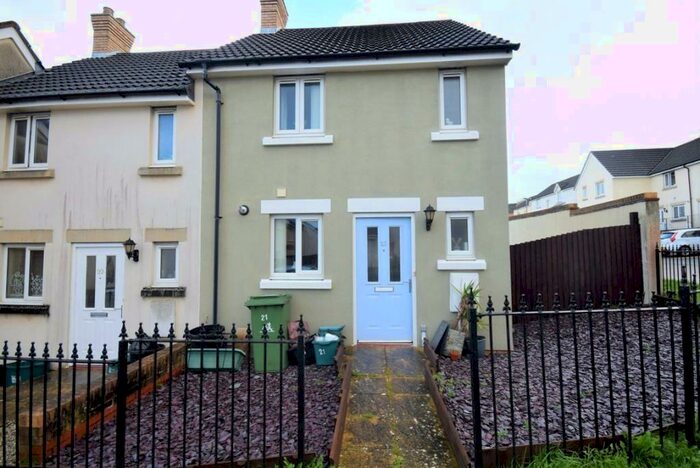 2 Bedroom House To Rent In Culm Close, Bideford, EX39