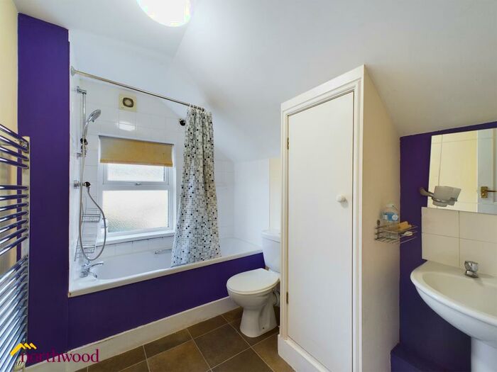 2 Bedroom Terraced House To Rent In Avenue Road, Banbury, OX16