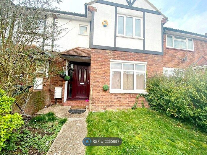 2 Bedroom Terraced House To Rent In Ascot Close, Northolt, UB5