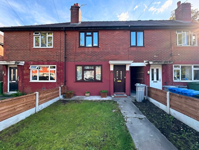 3 Bedroom Terraced House For Sale In Winchester Road, Stretford, M32