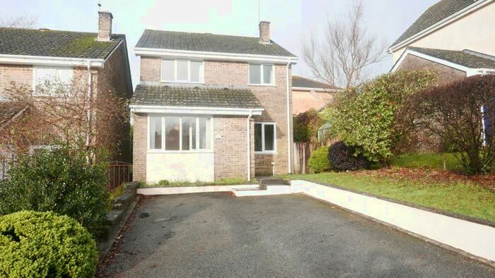 4 Bedroom Detached House To Rent In Trevanion Road, Liskeard, Cornwall, PL14