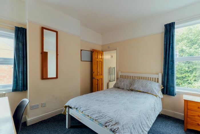 3 Bedroom Flat To Rent In Cumberland Road, Loughborough LE11