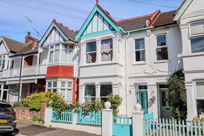 3 Bedroom Terraced House For Sale In Leigh Cliff Road, Leigh-On-Sea, SS9