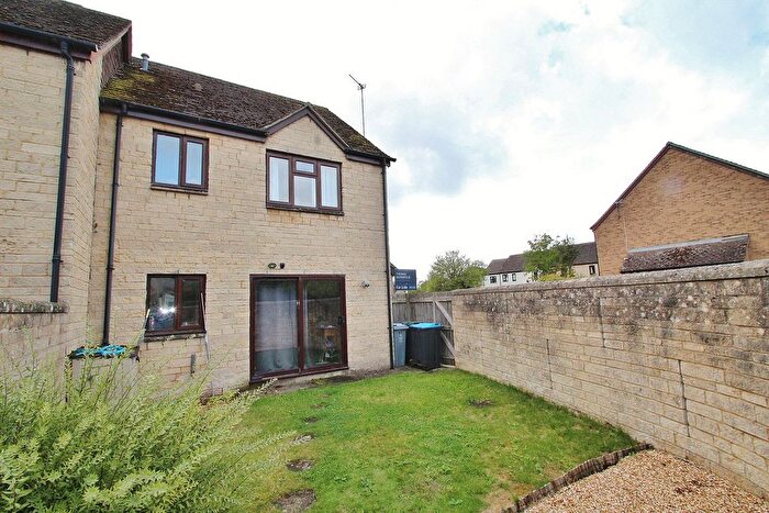 1 Bedroom End Of Terrace House For Sale In Manor Road, Witney, OX28
