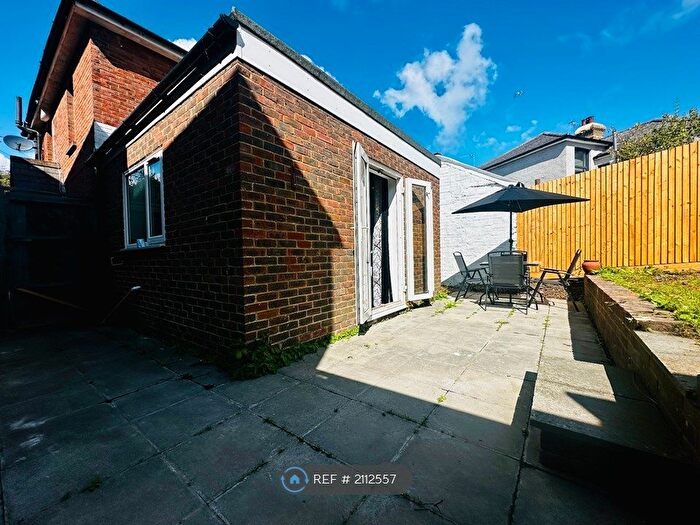 4 Bedroom Semi-Detached House To Rent In Barrack Road, Bexhill, TN40