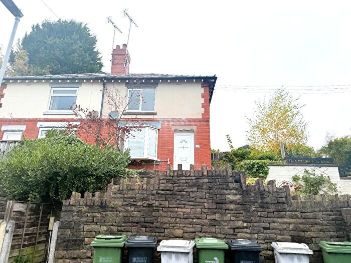 2 Bedroom End Of Terrace House To Rent In Lilford Square, Macclesfield, Cheshire, SK11