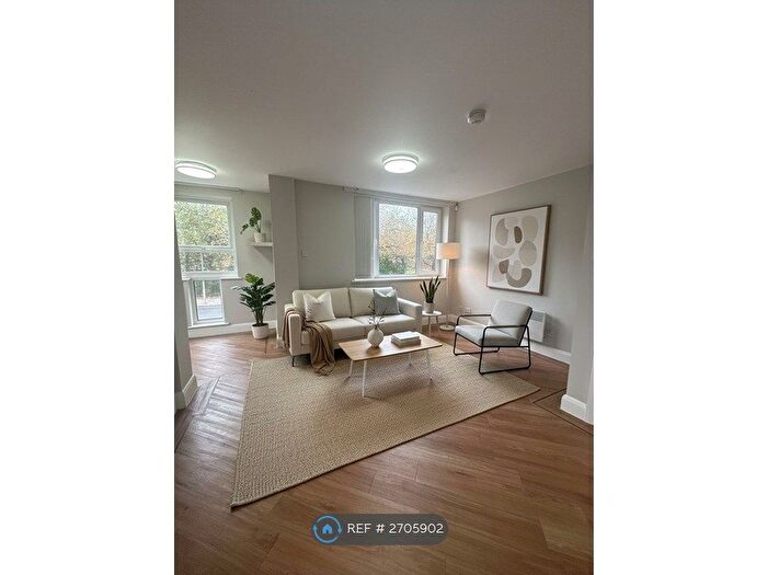 2 Bedroom Flat To Rent In Gladstone Court, Liverpool, L8