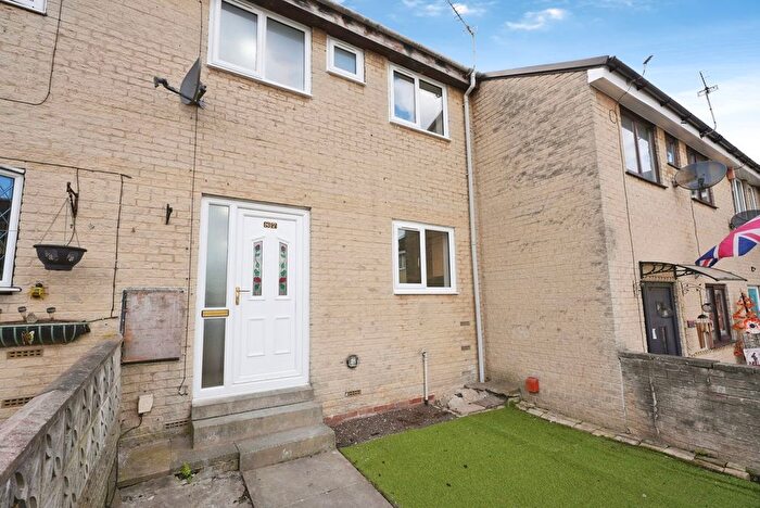 3 Bedroom Terraced House For Sale In Thornes Park, Brighouse, West Yorkshire, HD6