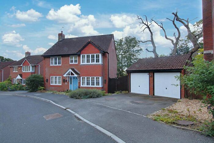 5 Bedroom Detached House For Sale In Rownhams, Southampton, SO16