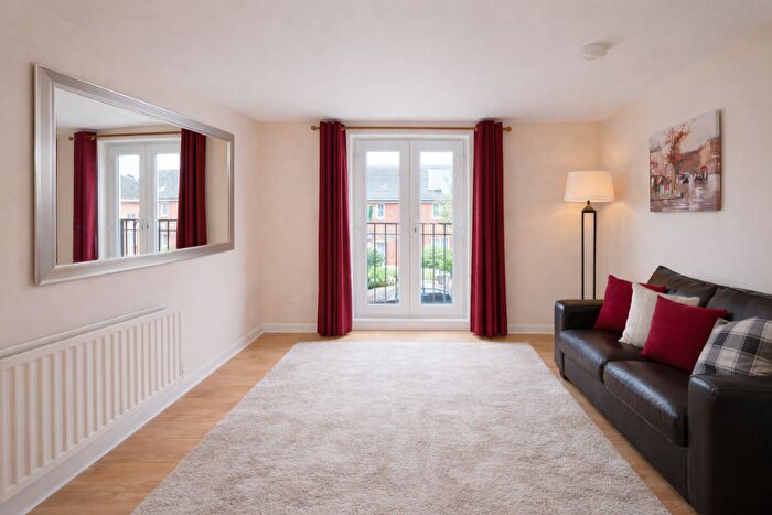 4 Bedroom Town House To Rent In Emerson Square, Horfield, BS7