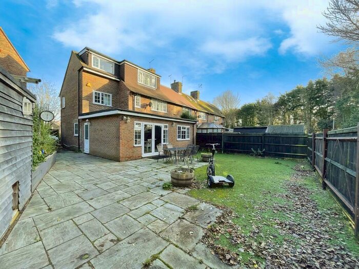 6 Bedroom Semi-Detached House To Rent In Rodney Crescent, Ford, BN18