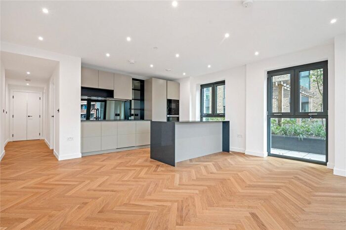 2 Bedroom Flat To Rent In Dragonfly Walk, London, N4